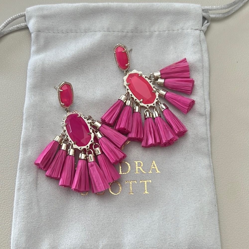 RARE Kendra Scott Earring - Pink & Gold